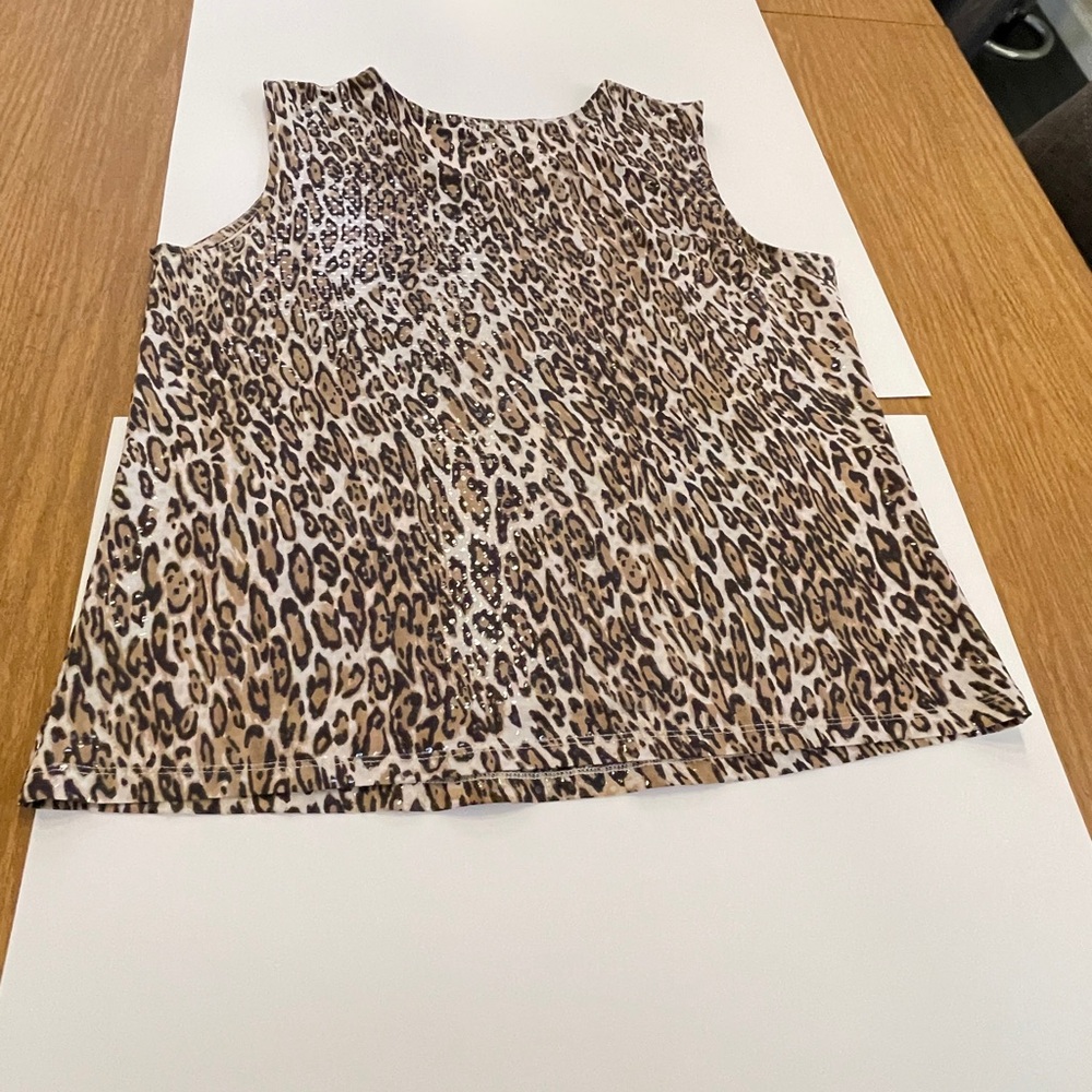 TanJay Animal Print Sleeveless Top